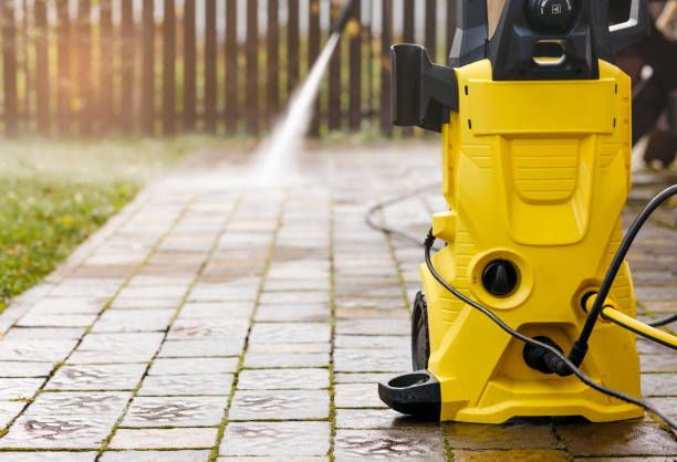 Best Gutter Cleaning and Brightening in Cascades, VA